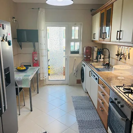 - T1 Proche Et Commodites