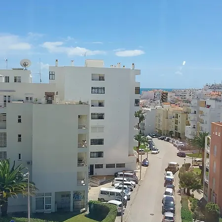 - T1 Proche Et Commodites