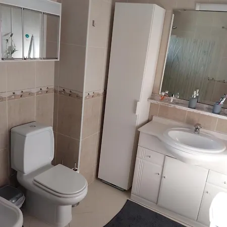 - T1 Proche Et Commodites Apartment *